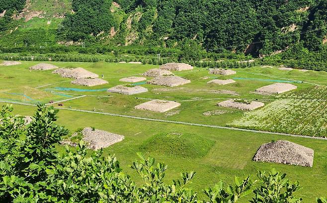 환도성 피라미드 고분군
