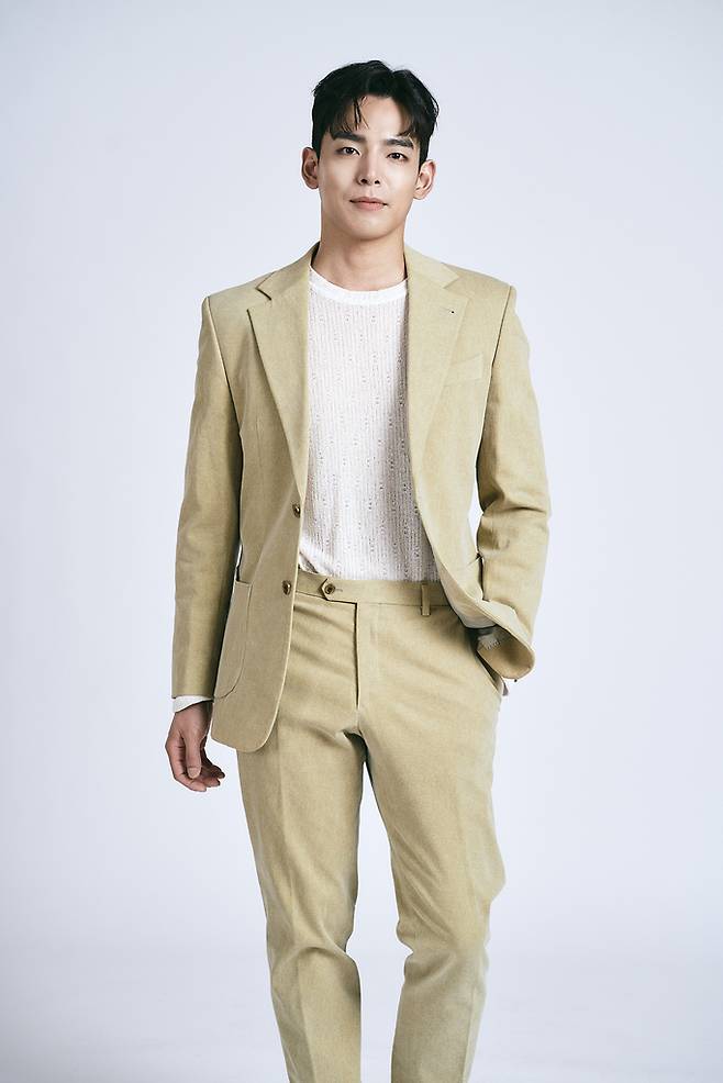 신지운, 라이즈엔터와 전속계약.."활동 재개, 모든 힘 쏟을 것" [공식]