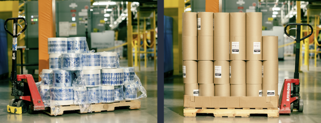 세계 최대 전자상거래 업체 아마존이 올해 말까지 북미 지역에서 제품 배송에 쓰이는 비닐 공기 충전재(왼쪽 사진)를 종이 충전재(오른쪽)로 모두 대체하겠다고 지난달 20일 발표했다. 아마존 제공