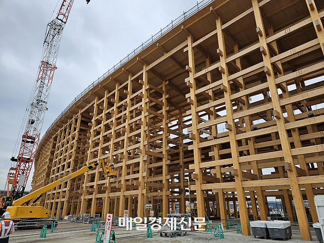 공사가 90%가량 진행된 그랜드 링 외부 모습 [오사카 이승훈 특파원]