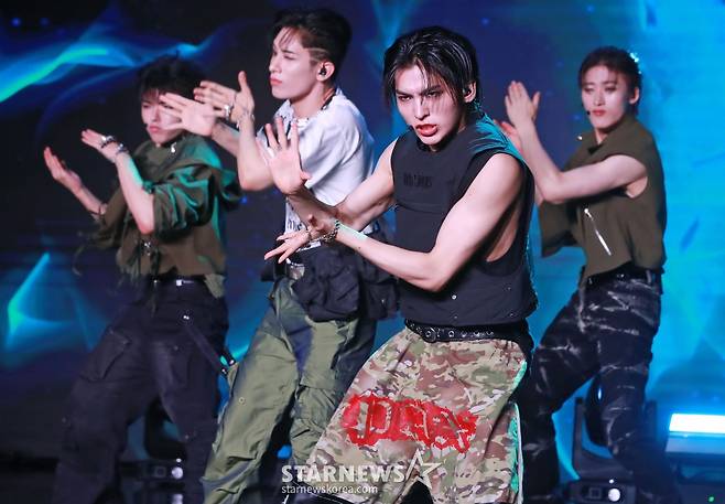올아워즈 '강렬한 무대'[★포토]
