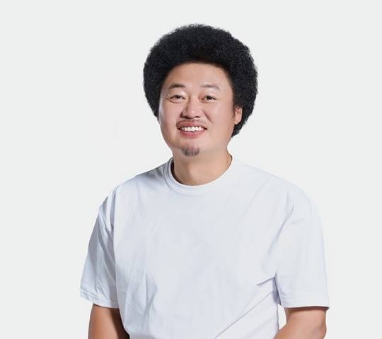 윤택. 제공|디씨엘이엔티