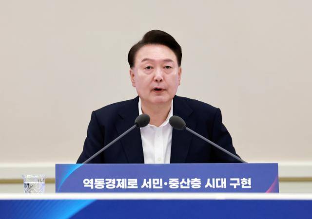 윤석열 대통령이 3일 청와대 영빈관에서 열린 '하반기 경제정책방향 및 역동경제 로드맵 발표' 행사에서 발언하고 있다. 대통령실통신사진기자단