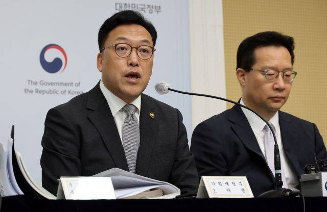 김병환 기획재정부 제1 차관이 지난 1일 세종시 정부세종청사에서 열린 역동 경제 로드맵 및 하반기 경제 정책 방향 브리핑에서 발언하고 있다. 뉴시스