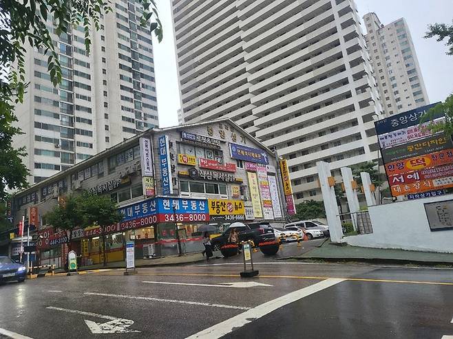 지난 2일 서울 광진구 구의동 현대프라임 아파트 단지 전경.&nbsp;