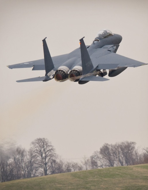 ‘F-15K’ 슬램이글이 미국 세인트 루이스 공군기지를 이륙하고 있다. 사진 제공=미 보잉社