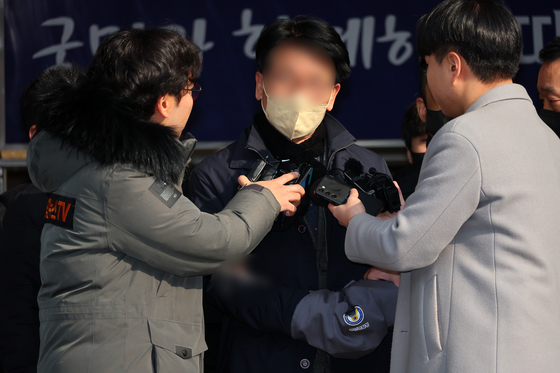 The knife attacker of Democratic Party leader Lee Jae-myung is being referred to the prosecution on Jan. 10. [YONHAP]
