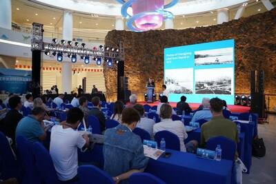 The photo shows the site of the 40th Anniversary, Discovery of Chengjiang Biota -- International Palaeontological Forum. (Source: Yunnan.cn) (PRNewsfoto/Xinhua Silk Road)