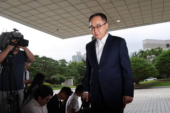 이원석 검찰총장이 지난 5일 오전 서울 서초구 대검찰청으로 출근하하고 있다. (사진=연합뉴스)