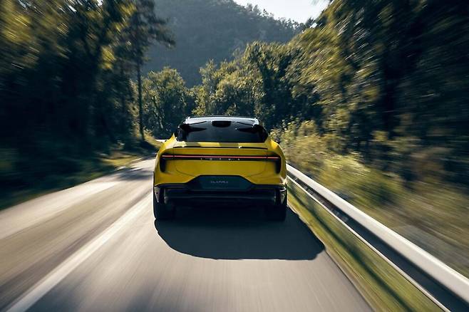 로터스 하이퍼 전기 SUV '엘레트라'