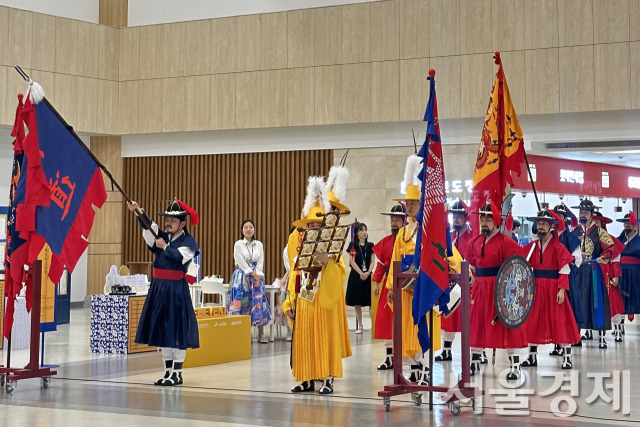 김포공항에서 전통무예공연이 진행중이다. 사진 제공=국가유산진흥원