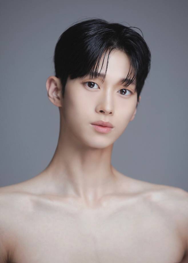 러시아 마린스키 발레단 솔리스트로 직행한 발레리노 전민철(20). 성남아트센터 제공