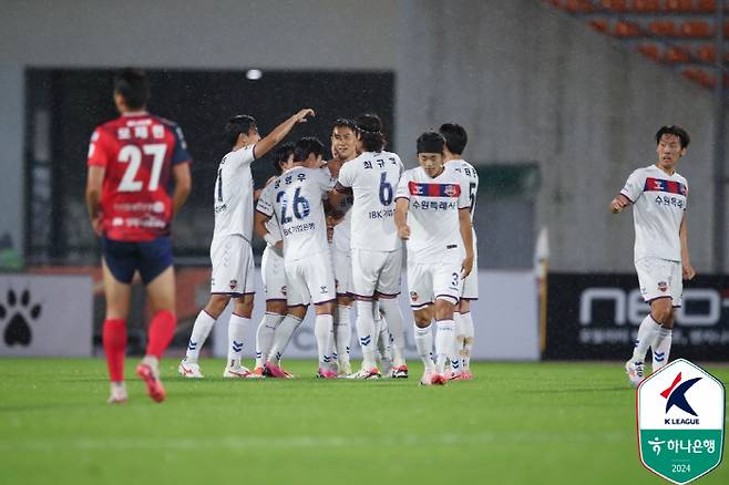 지동원 골 세리머니. 사진제공=프로축구연맹