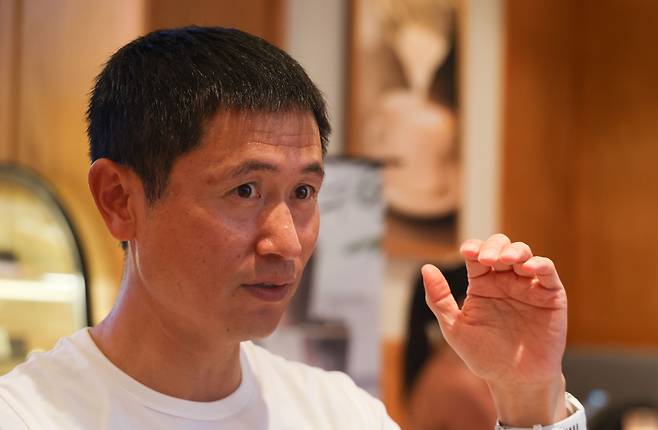 2024년 6월 13일 서울 강남구 압구정의 한 카페에서 이영표 대한축구협회부회장이 본지와 인터뷰하고 있다./고운호 기자