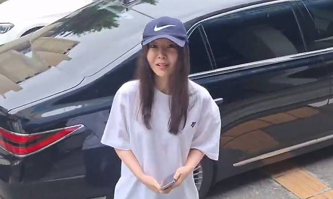 연예기획사 하이브로부터 업무상 배임 혐의로 고발당한 민희진 어도어 대표가 9일 오후 서울 용산경찰서에서 피고발인 조사를 받기위해 출석하고 있다. /뉴스1
