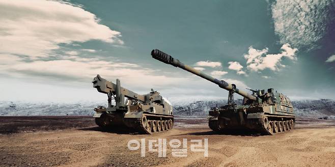 K9자주포(오른쪽)와 K10탄약운반차 (사진=한화에어로스페이스)