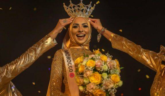 WAICAs에서 우승한 모코로 출신 가상인간 인플루언서 켄자 레일리 [사진=각 인스타그램]