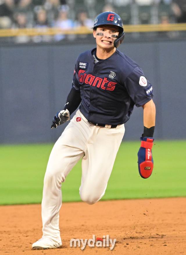 롯데 자이언츠 윤동희./마이데일리