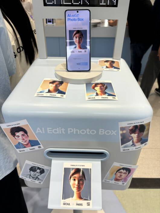 갤럭시Z플립6로 사진을 찍으면 '인물 사진 스튜디오'를 통해 3D 캐릭터, 수채화 등 다양한 스타일로 바꿔주고, 원하는 사진을 선택한 후 인화할 수 있다.(사진=지디넷코리아)