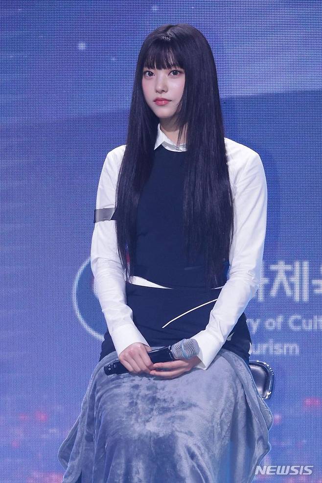 [서울=뉴시스] 추상철 기자 = 그룹 뉴진스 해린이 11일 오전 서울 용산구 그랜드 하얏트 서울 그랜드볼룸에서 열린 '2024 한국 관광 명예홍보대사 위촉식'에 참석해 있다. (공동취재) 2024.07.11. photo@newsis.com