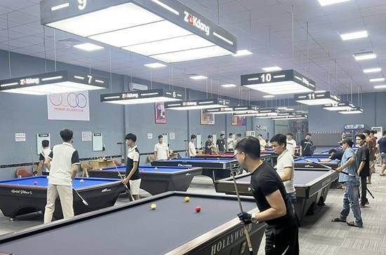 당구장프랜차이즈 작당이 전북 부안군에 베트남인 전용 포켓당구클럽을 오픈한다. 작당은 베트남 호치민을 중심으로 9개의 당구클럽을 운영하고 있다. 사진은 베트남 호치민에 있는 작당 당구클럽. (사진=작당)