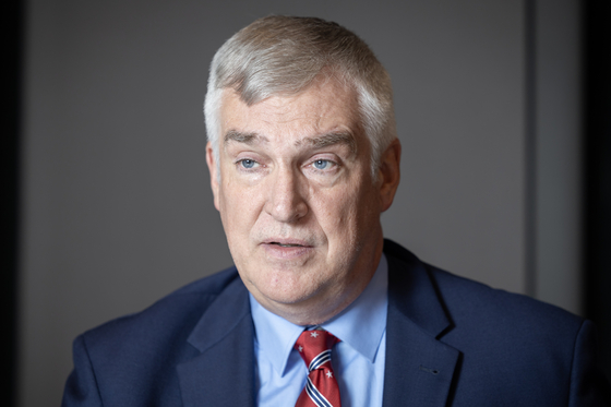 Fred Fleitz, deputy director of the America First Policy Institute (AFPI), speaks during an interview with the JoongAng Ilbo, an affiliate of the Korea JoongAng Daily, at Westin Josun Seoul in Jung District, central Seoul, on July 8. [JEON MIN-KYU]