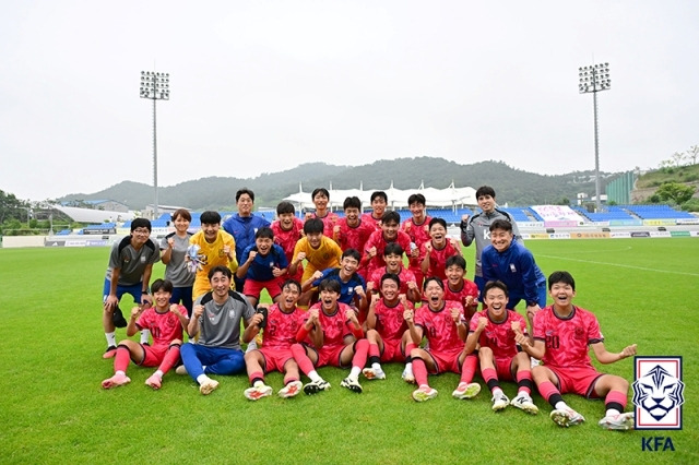 중국과의 1차 평가전에서 승리한 대한민국 U-15 대표팀. 사진=대한축구협회 제공