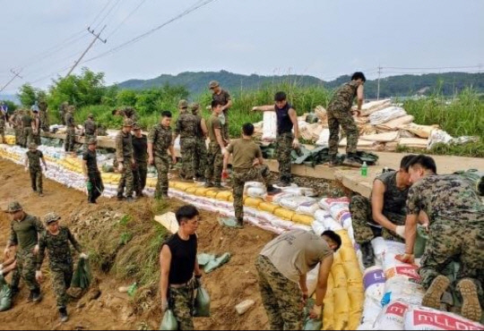 육군훈련소 대신 전해드립니다 채널 갈무리.