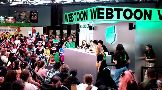 [서울=뉴시스] 네이버웹툰은 지난 11일부터 14일까지 프랑스 파리에서 열린 어메이징 페스티벌에 참가해 전시장을 운영했다고 15일 밝혔다. *재판매 및 DB 금지