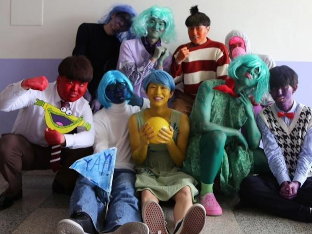 17일 공개된 올해 경기 의정부고 졸업사진. 경기 의정부고 학생자치회 인스타그램