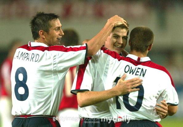 스티븐 제라드와 마이클 오언/게티이미지코리아