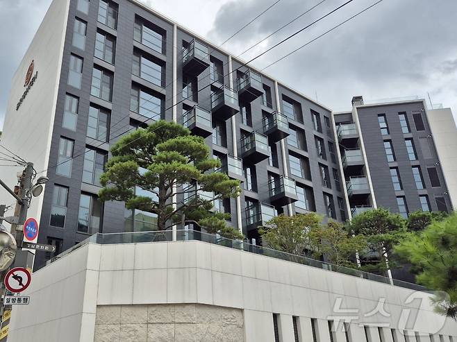 강남구 논현동에 위치한 하이엔드 아파트, '브라이튼 N40' 전경. 2024.7.16/뉴스1 ⓒ News1 조유리 기자