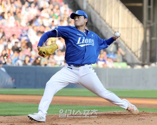 27일 오후 서울 잠실야구장에서 열린 프로야구 삼성과 LG 경기. 삼성 선발 이승현이 역투하고있다. 잠실=정시종 기자 capa@edaily.co.kr /2024.06.27.