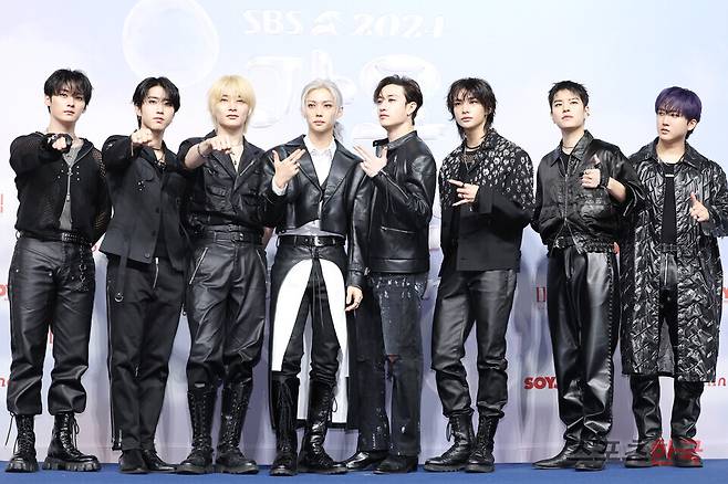 &nbsp;'2024 SBS 가요대전 Summer' 블루카펫 행사에 참석한 그룹 스트레이 키즈(Stray Kids). ⓒ이혜영 기자 lhy@hankooki.com
