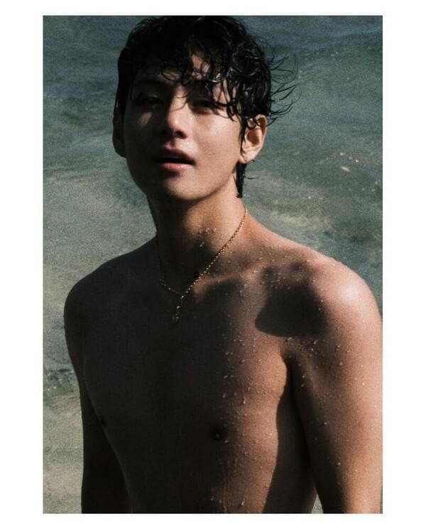 ​사진=뷔 인스타그램