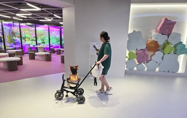 - 뒷모습만 봐도 너무 귀여운 아가 주황 버섯&nbsp;