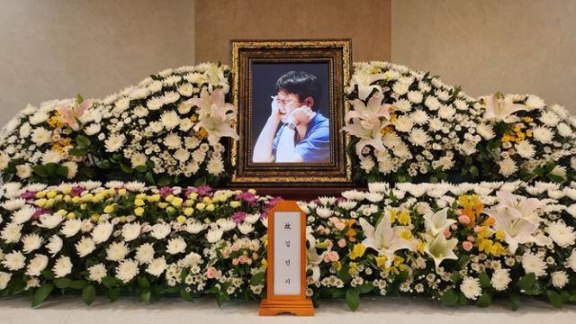 서울대병원 장례식장에 마련된 고(故) 김민기 학전 대표 빈소. 학전 제공