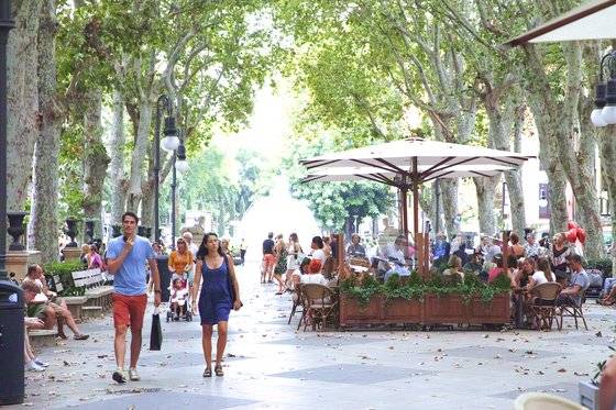 마요르카 여행의 시작점인 팔마 데 마요르카. 구시가지를 걷노라면 스페인 특유의 여유로움을 느낄 수 있다. 사진 김은덕, 백종민