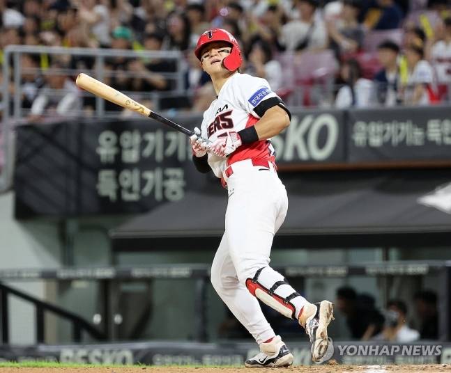 사이클링 히트 기록하는 KIA 김도영 선수.[연합뉴스]