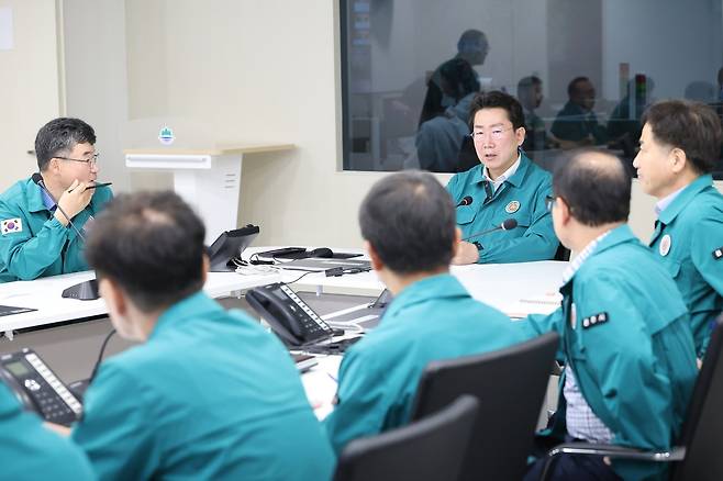 재난 상황 점검하는 원강수 원주시장 [원주시 제공.재판매 및 DB 금지]