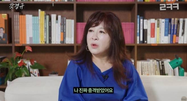 가수 노사연(67)이 3년 전 남편 이무송의 졸혼 제안에 깜짝 놀랐다고 고백했다. /사진='르크크 이경규' 유튜브 캡처