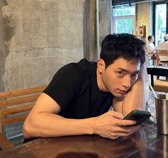 배우 서강준. 사진 I 맨오브크리에이션 SNS