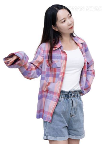 동작을 열심히 따라 하는 K-QUEEN 유리라·이소영·노윤정.