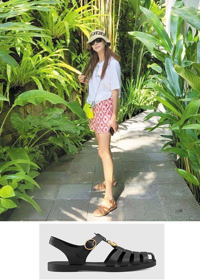 버킷 햇과 피셔맨 샌들로 여행 룩을 연출한 고소영./고소영 인스타그램