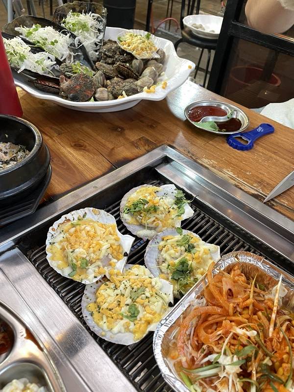 대천해수욕장 인근 식당에서 즐긴&nbsp;조개구이.