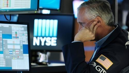 뉴욕증권거래소(NYSE)에서 일하는 트레이더 / 사진=연합뉴스