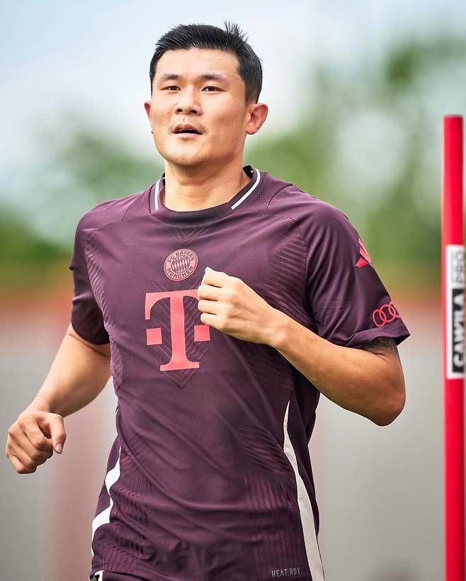 지난 19일 뮌헨 SNS에 게시된 훈련 중인 김민재의 모습. 사진=뮌헨 SNS