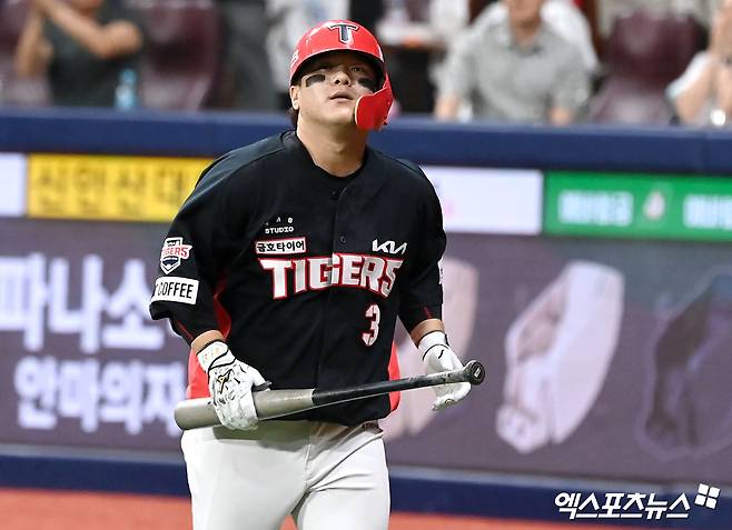 KIA 내야수 김선빈은 28일 고척스카이돔에서 열린 '2024 신한 SOL Bank KBO 리그' 키움과 주말 3연전 마지막 경기에서 6번타자 2루수로 선발 출전했다. 9회초 2사 후 극적인 홈런포로 팀 승리에 힘을 보탰다. 고척, 김한준 기자