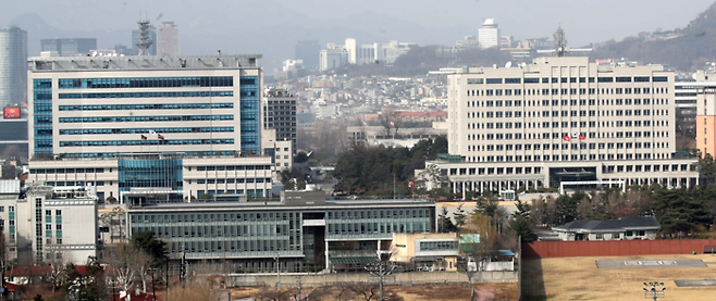 용산 대통령실(오른쪽)과 국방부 및 합동참모본부 청사 전경. [매경DB]