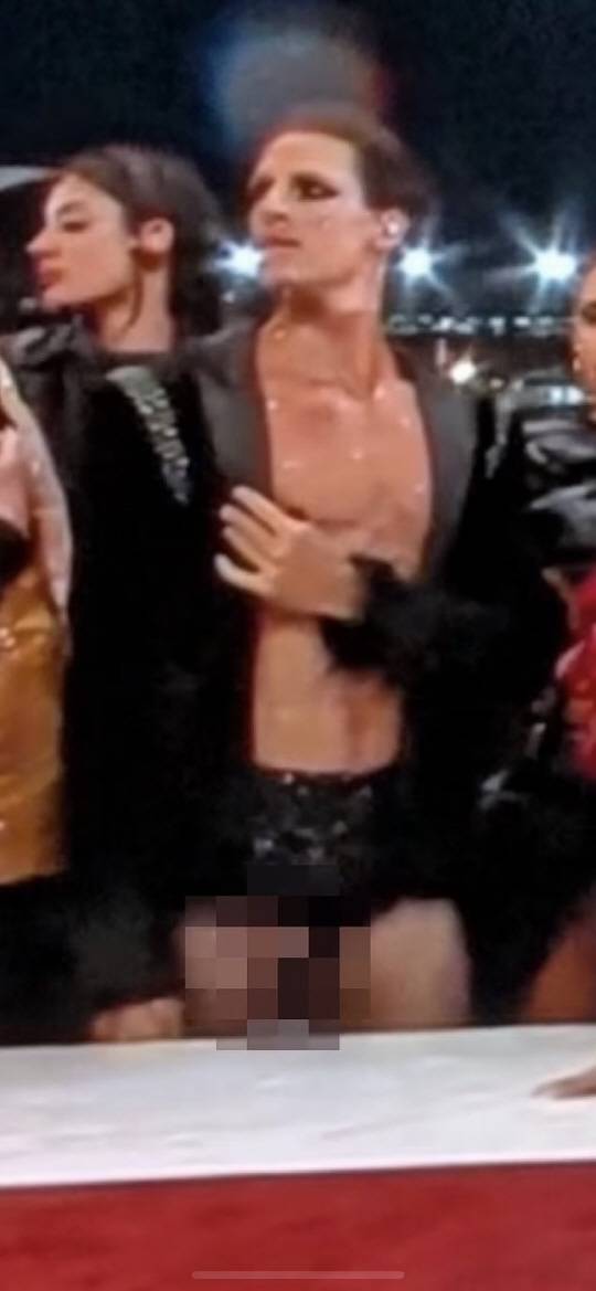 데일리메일 캡처